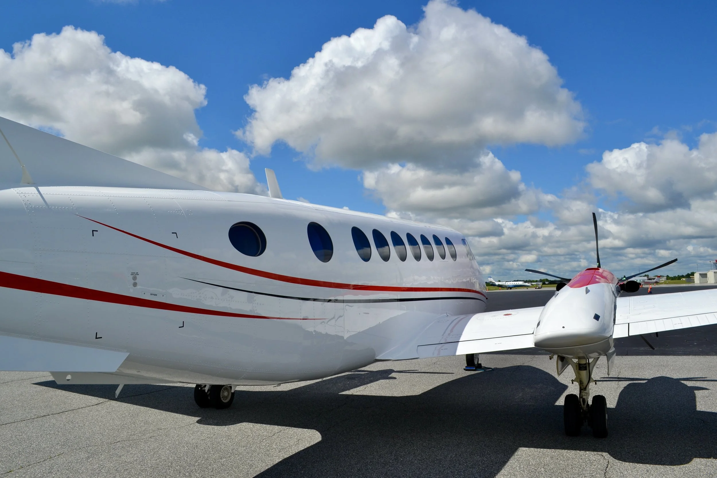 1999 BEECHCRAFT KING AIR 350 — Carolina Jet
